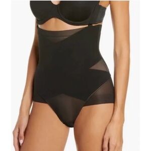 Honeylove Superpower Brief Black L NWT